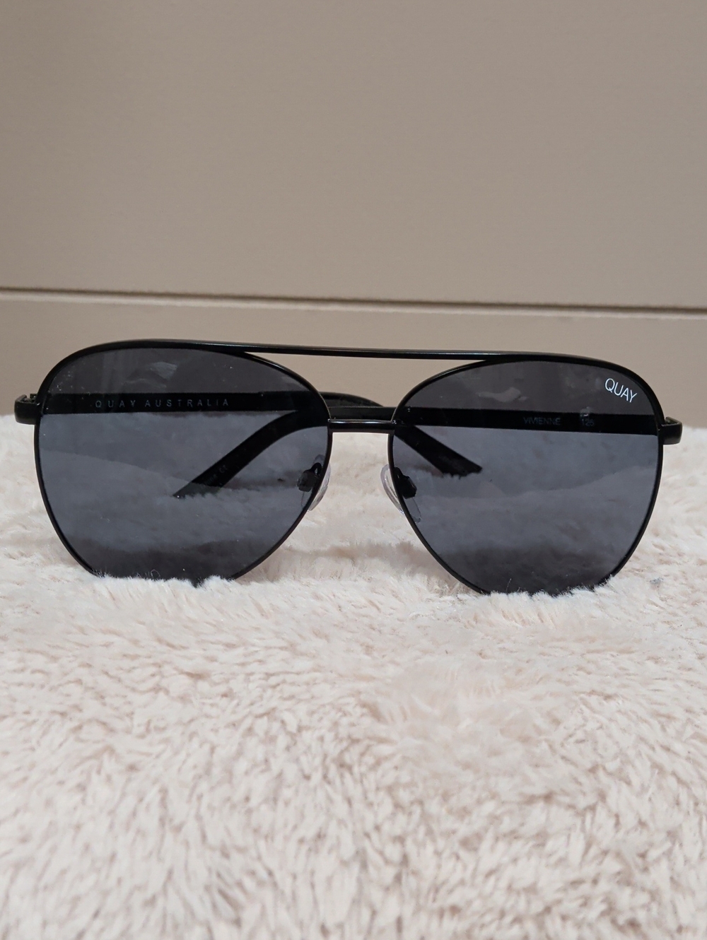 Quay Australia Black Metal Aviator Sunglasses